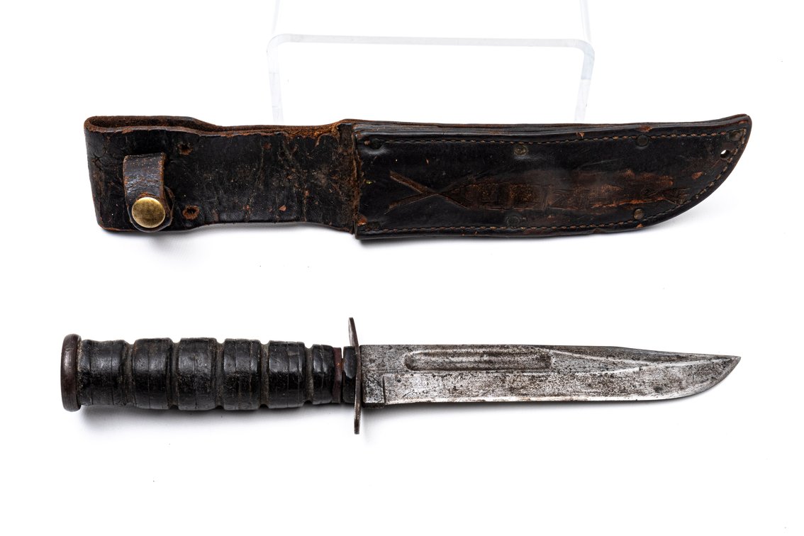 Camillus Military Knife with Pelluso Scabbard