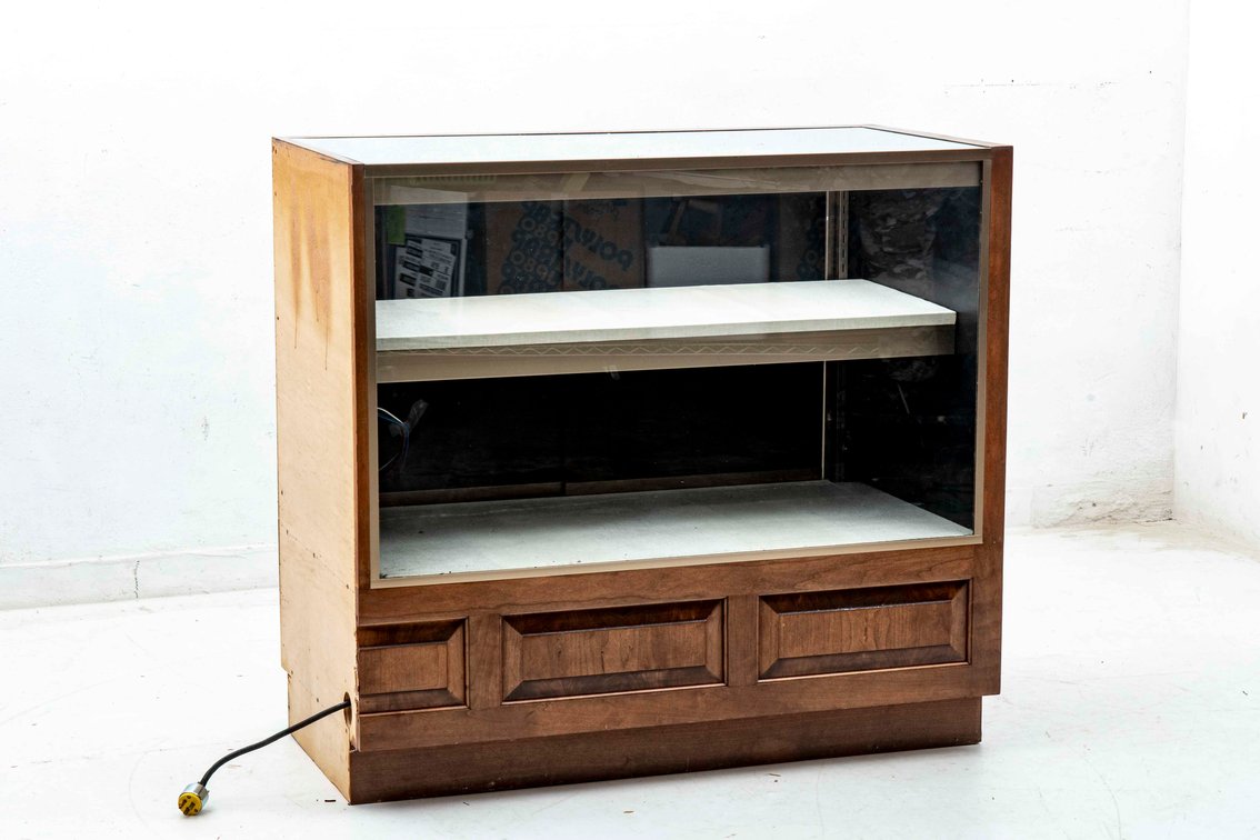 Jewelry Store Display Showcase