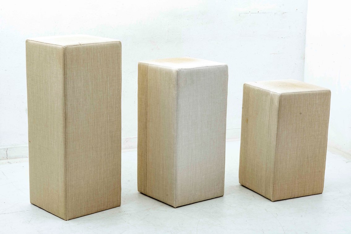 Plastic Woven Display Pillars