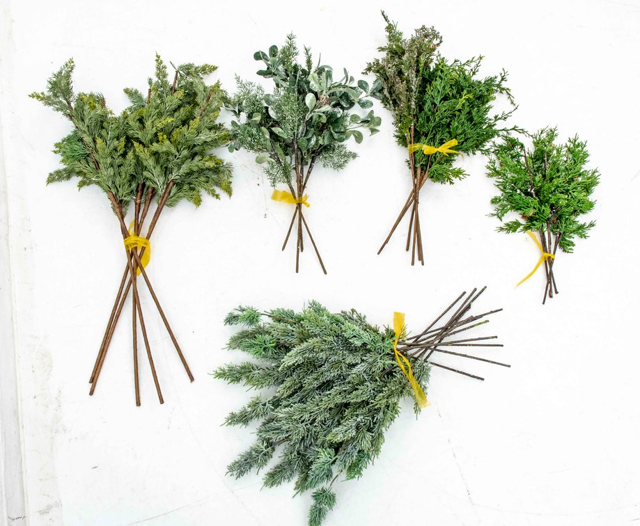 Lot of 32 - Assorted Greenery Sprays