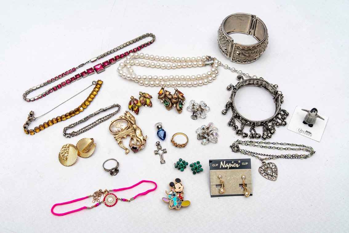 Vintage & Modern, Costume & Fashion Jewelry