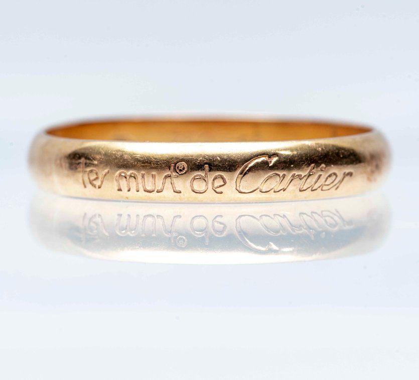 Les Must De Cartier 18K Gold Band- Size 9
