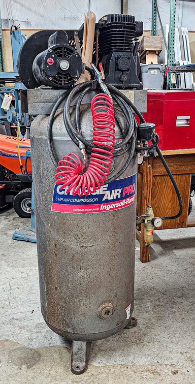 Ingersol Rand 60 Gallon Upright Compressor