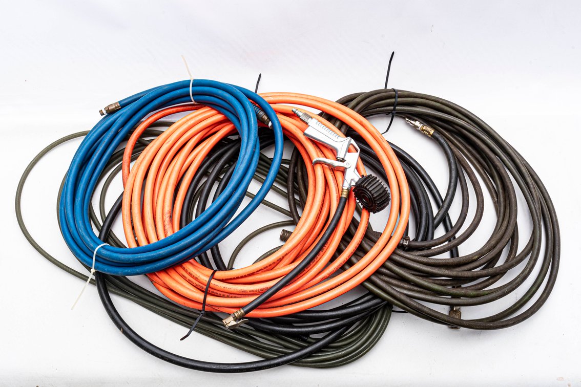 5 Air Compressor Hoses Plus Pump Gauge