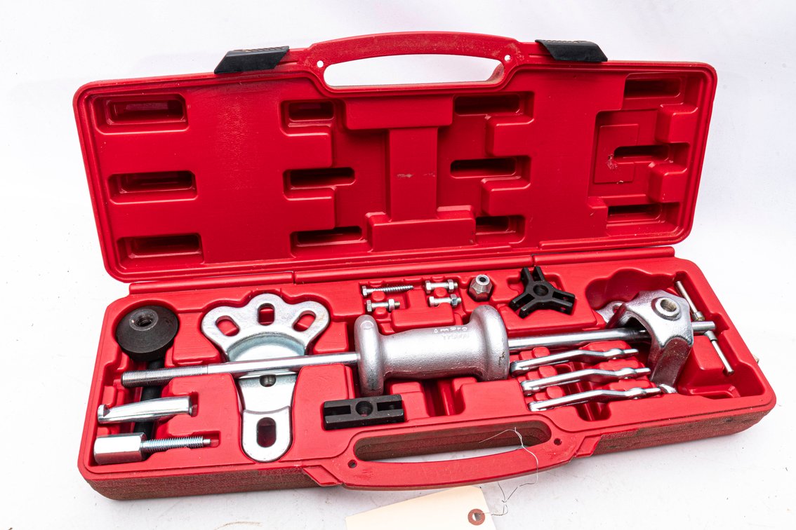 AmPro- 8-Way Slide Hammer Puller Set