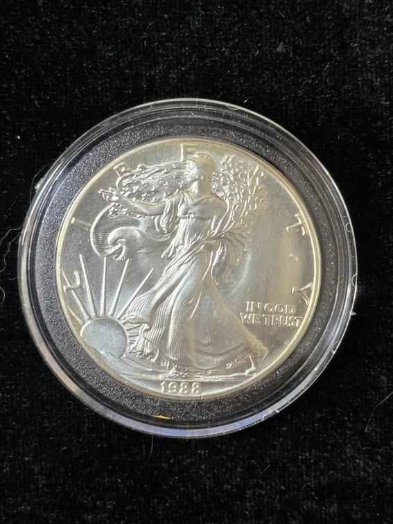 1988 American Silver Eagle 1 oz Bullion Coin