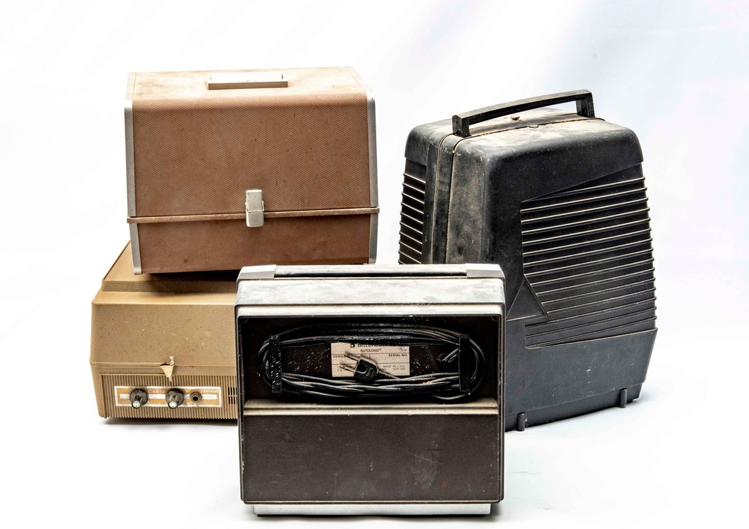 3 Projectors & a Turntable