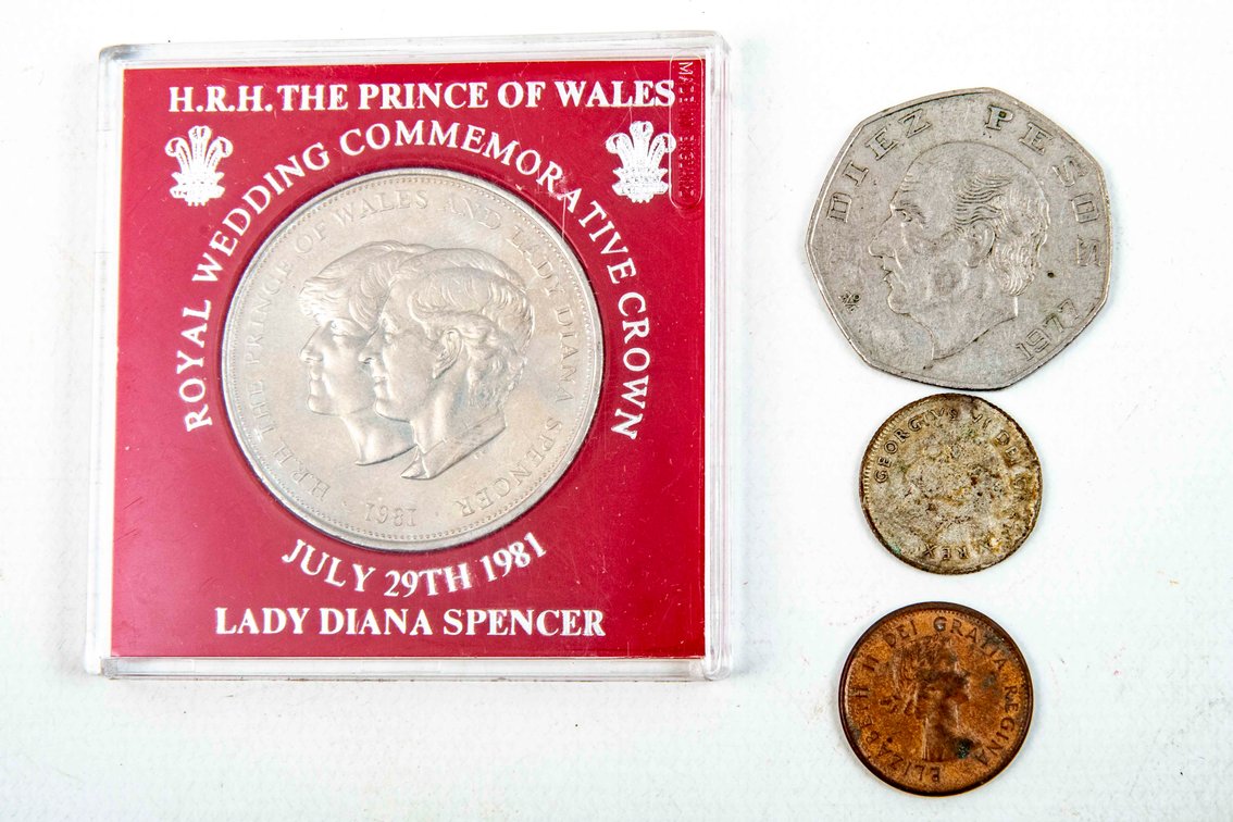 1981 British Royal Wedding Commemorative Crown