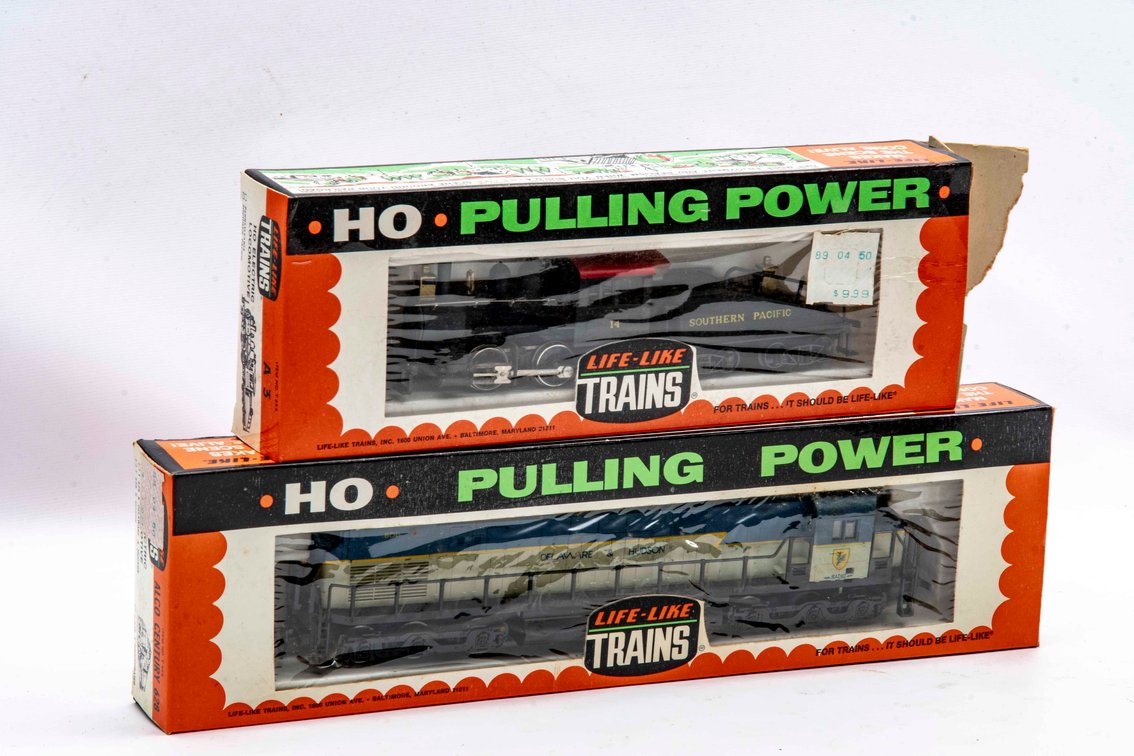 Life - Like HO Scale Electric Train Engines