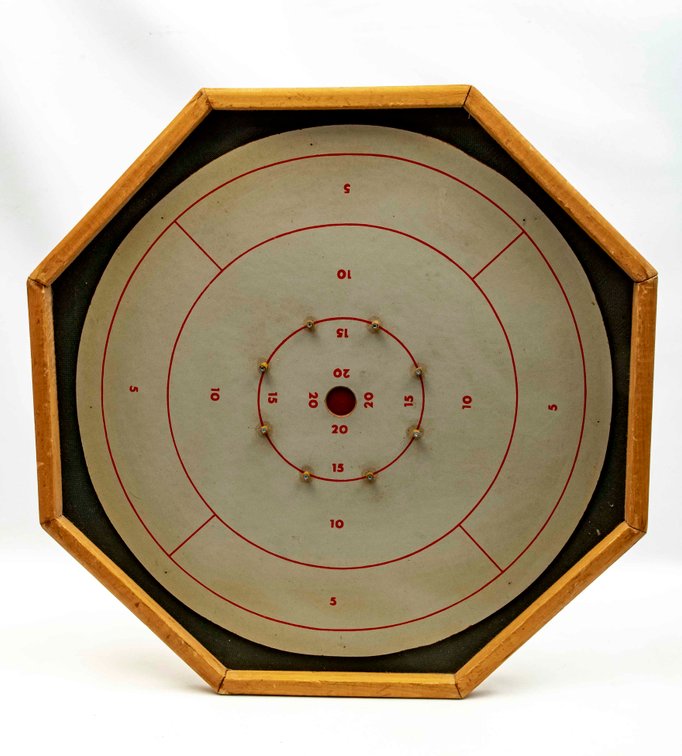 Crokinole Board & Chips