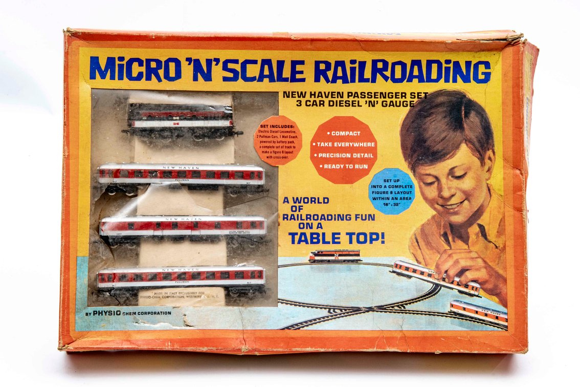 Micro 'N' Scale Railroading Physio Chem Corp