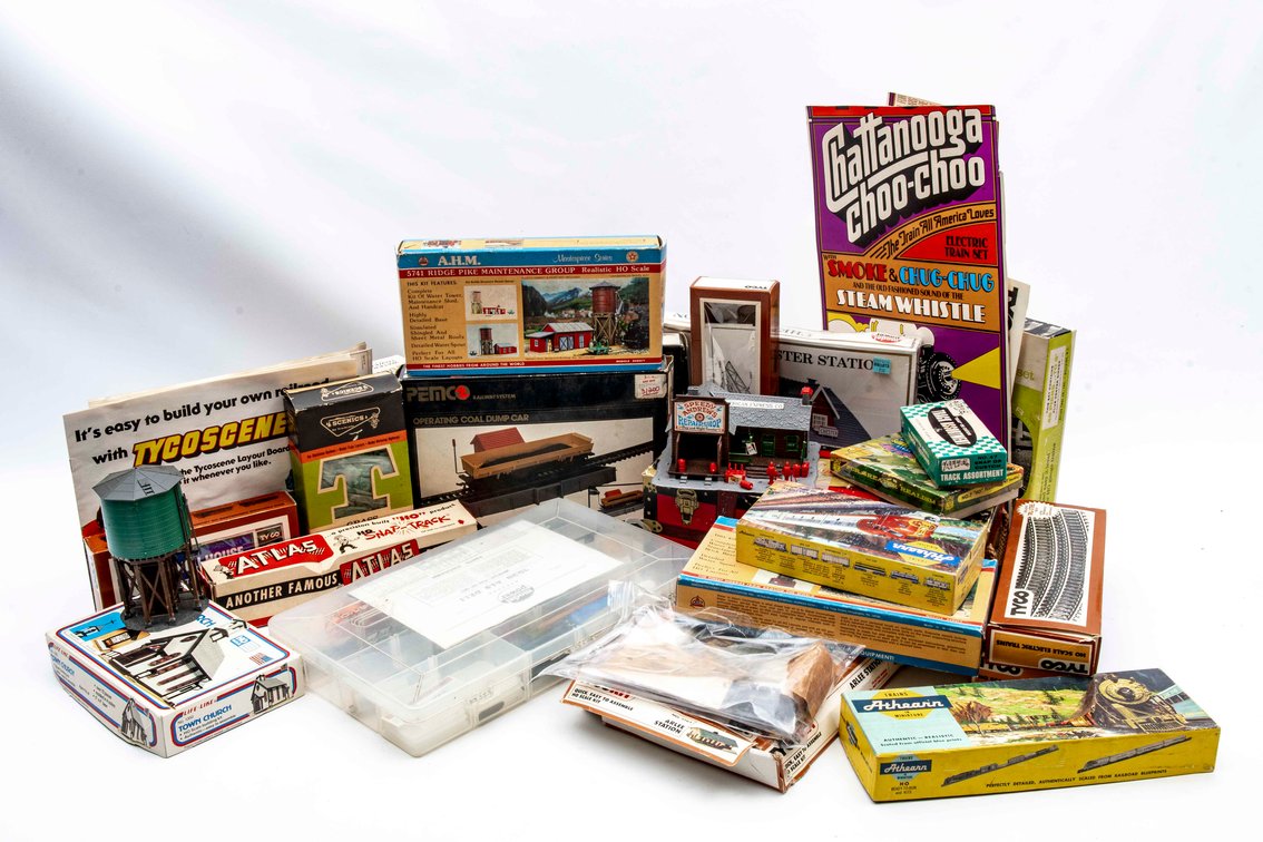 Lg Box with HO Scale Buildings, Track, Accessories