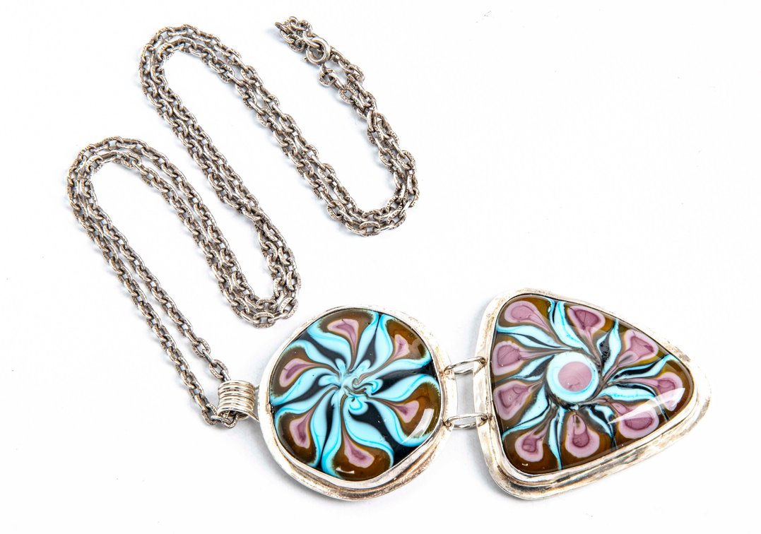 935 Sterling Chain w/ Glass Element Pendant- 74.4G
