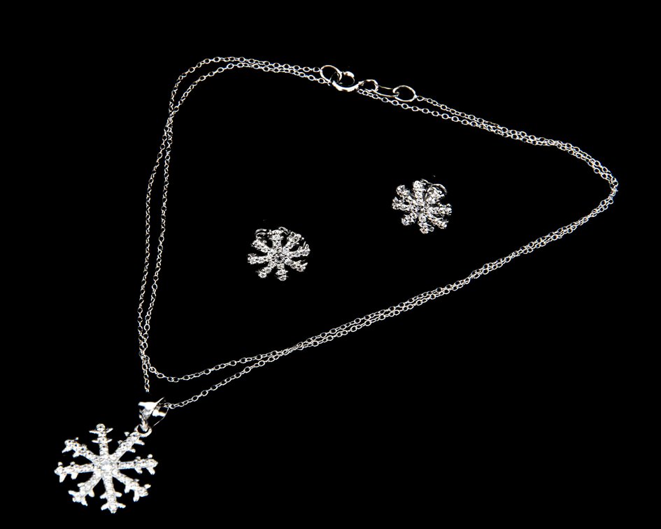 Sterling Snowflake Necklace & Earring Set- 3.1 G