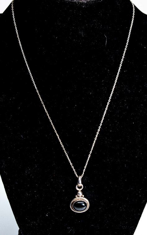 Sterling Chain & Black Onyx Pendant- 3.8 G