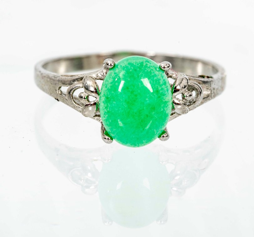 Green Chrysoprase & Sterling Ring- 1.5 G