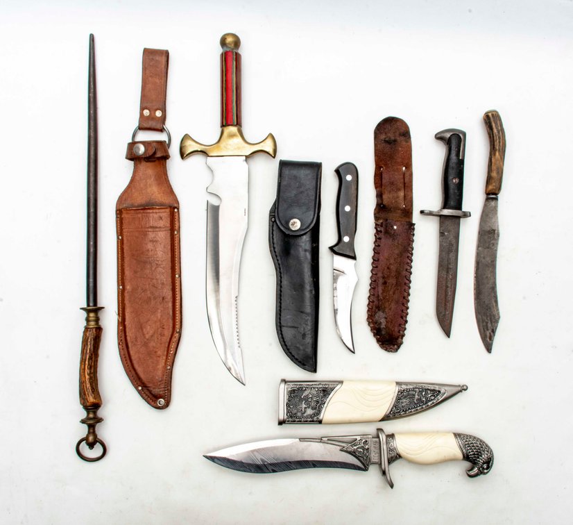Five Fixed Blade Knives & Sharpening Steel