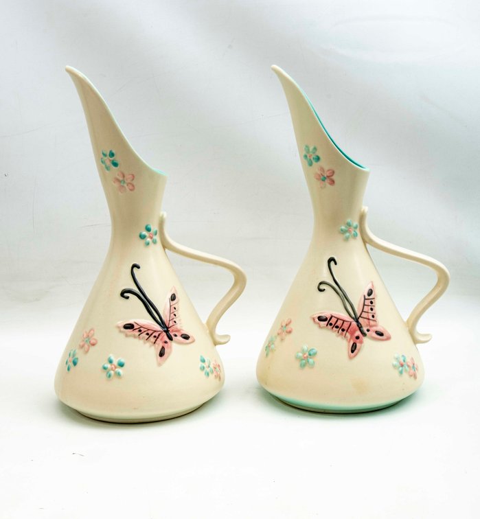 Pair of 1956 Hull B15 Butterfly Ewer Pitchers