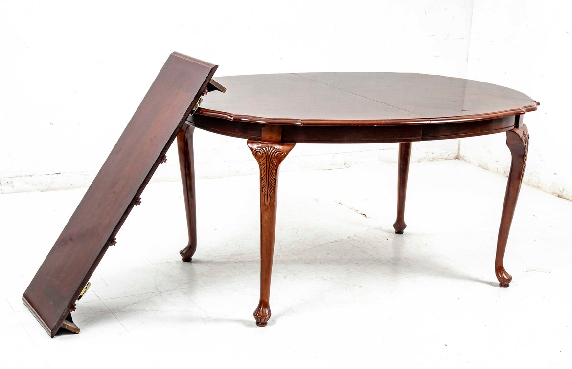 Queen Anne Dining Table W/ Leaf