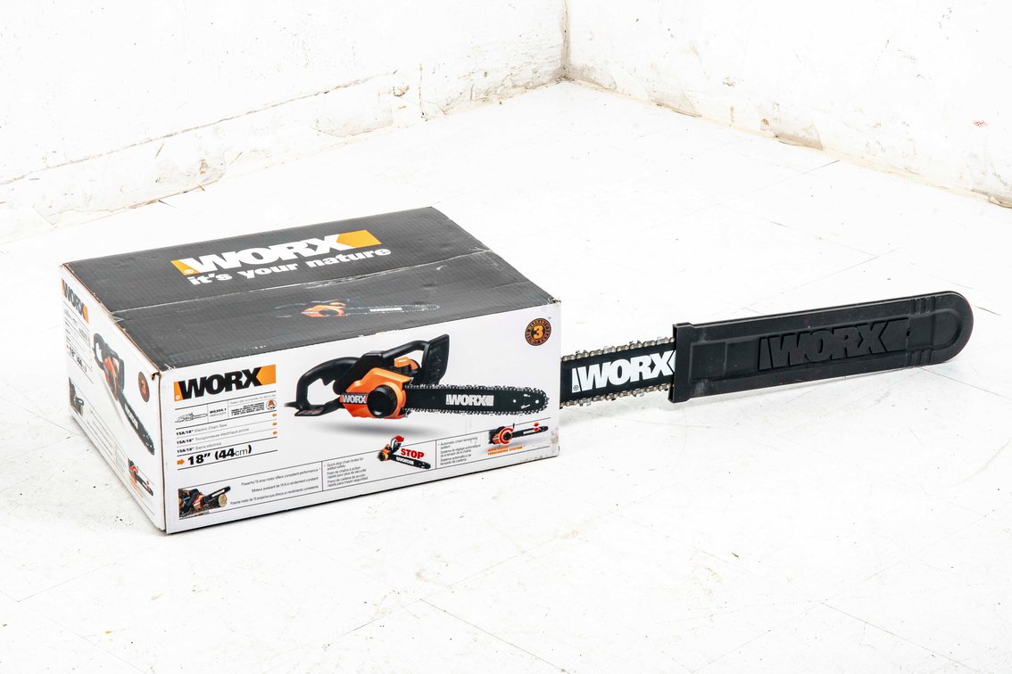 Worx WG303.1 14.5 Amp Electric 16" Chainsaw
