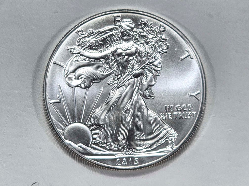 2015 American Silver Eagle $1 Bullion Coin – 1 oz