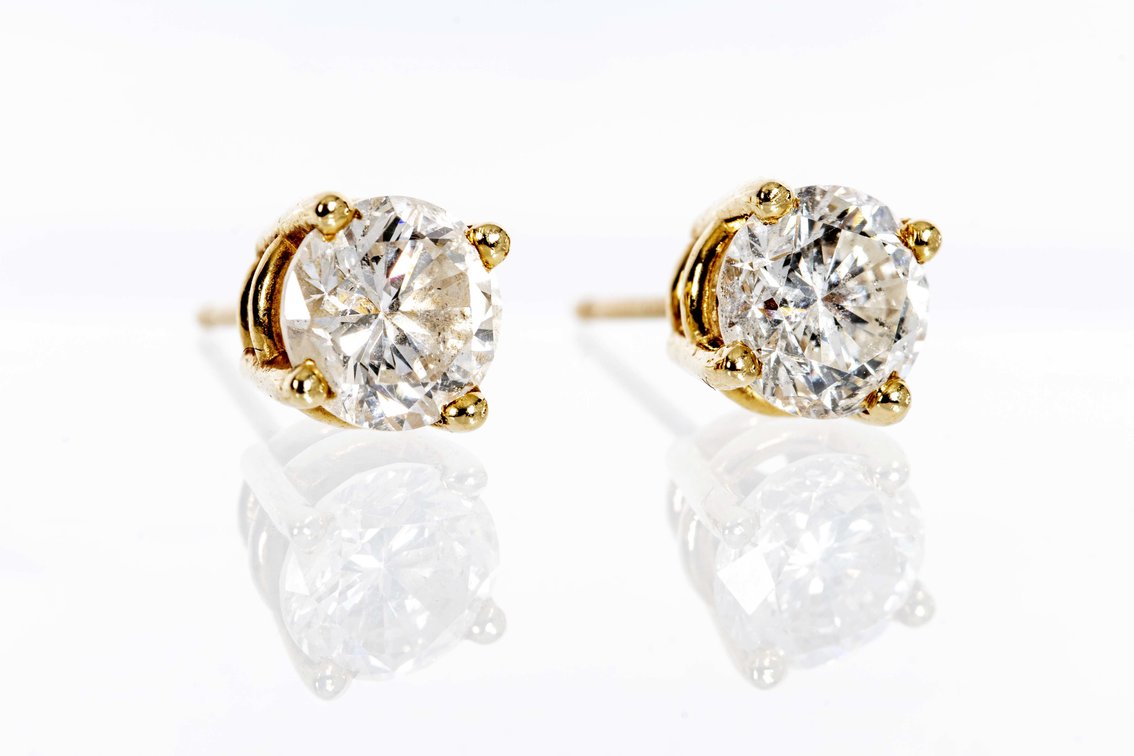 Pair of 14K Y. Gold Solitaire Earring Studs- 1.7 G