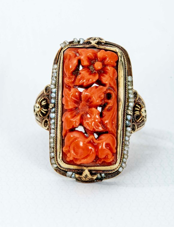 Cinnabar & 14K Y. Gold Ring- 5.1 G
