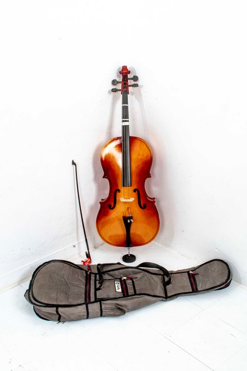Engelhardt 5534 3/4 Scale Student Cello w/ Case