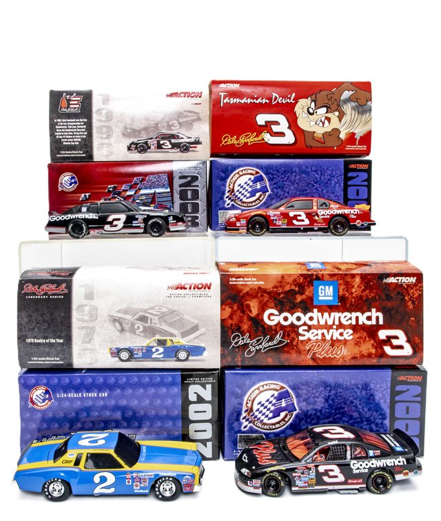 4 Dale Earnhardt Action 1:24 Scale Car / Banks