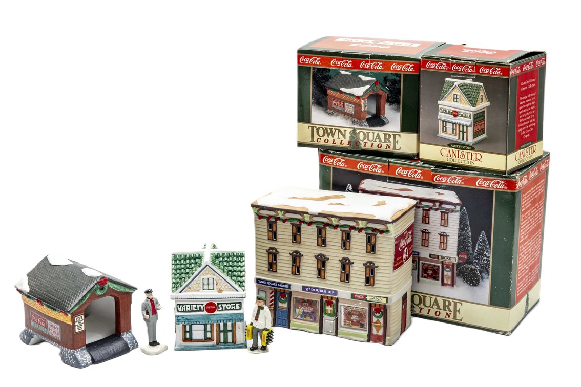 Coca-Cola Town Square Buildings & Canister- NIB