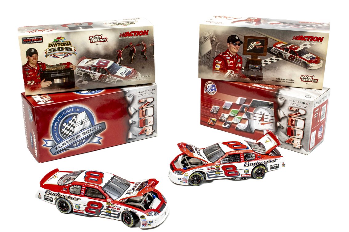 2 Action 1:24 2004 Dale Earnhardt Jr #8 Models