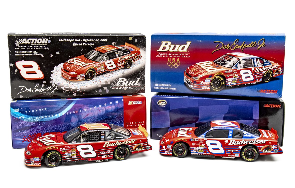 2 Action 1:24 2000/2001 Dale Earnhardt Model Cars