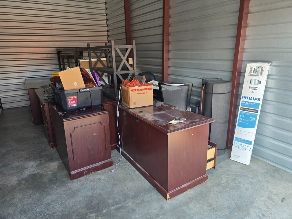 Contents of Unit B20 Champion Storage Non-forclosure