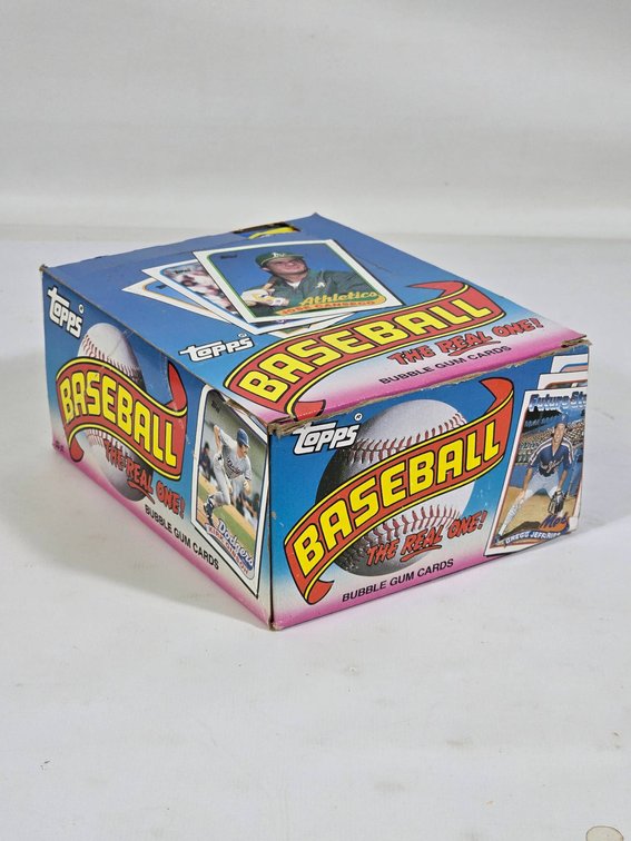 1989 Topps Baseball Card Wax Box with Exclusive Box-Bottom Cards