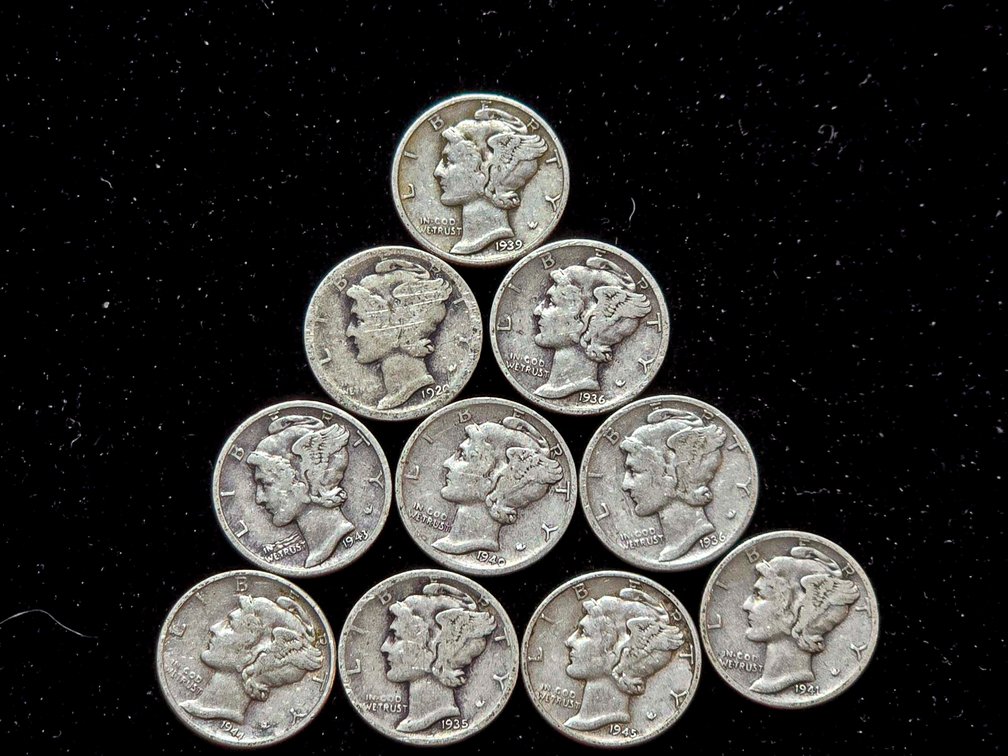 10 United States Mercury Dimes from the Early to Mid-20th Century