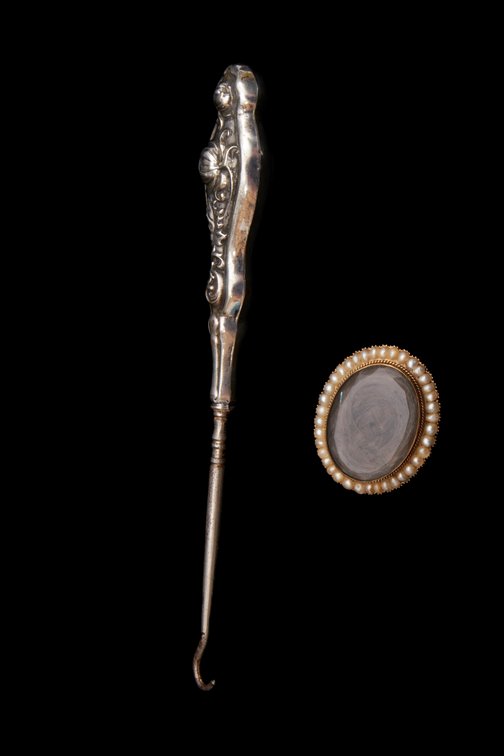Mourning Brooch w/ Hair & Button Hook