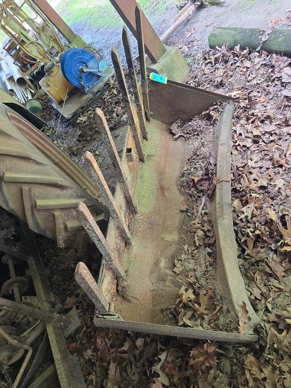Manure Bucket with Tines for Tractor Attachment