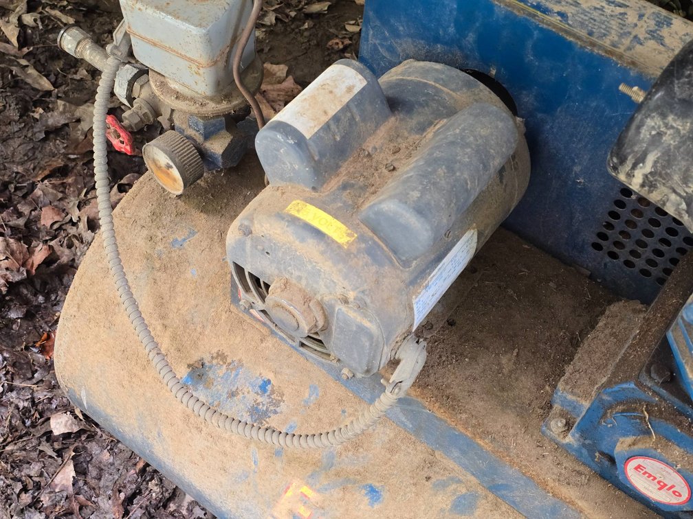 Englo Horizontal Electric Air Compressor, Model 8-168102-01
