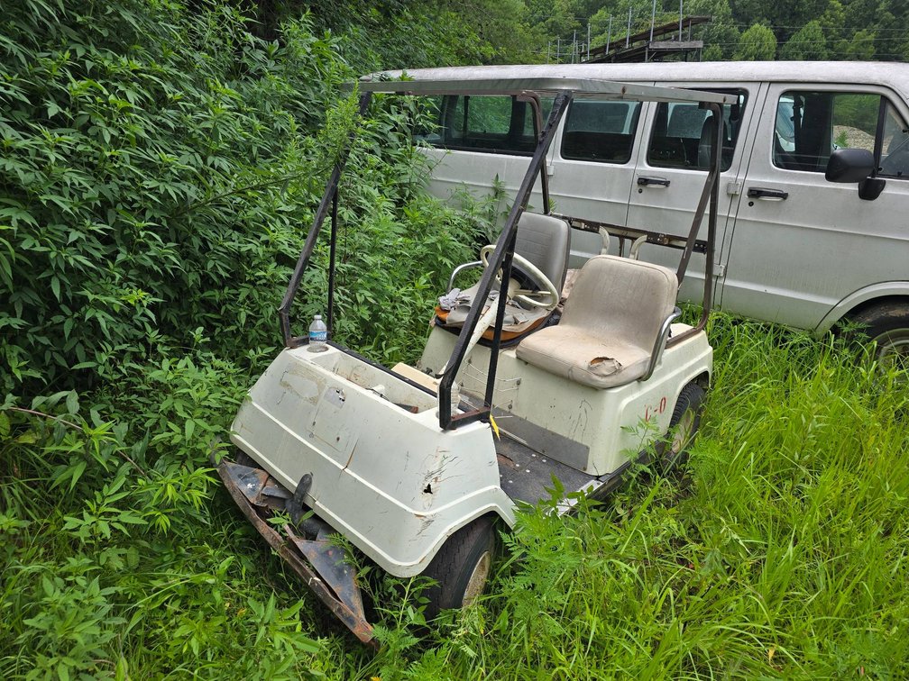 Used Golf Cart in Non-Running Condition, Model Unknown