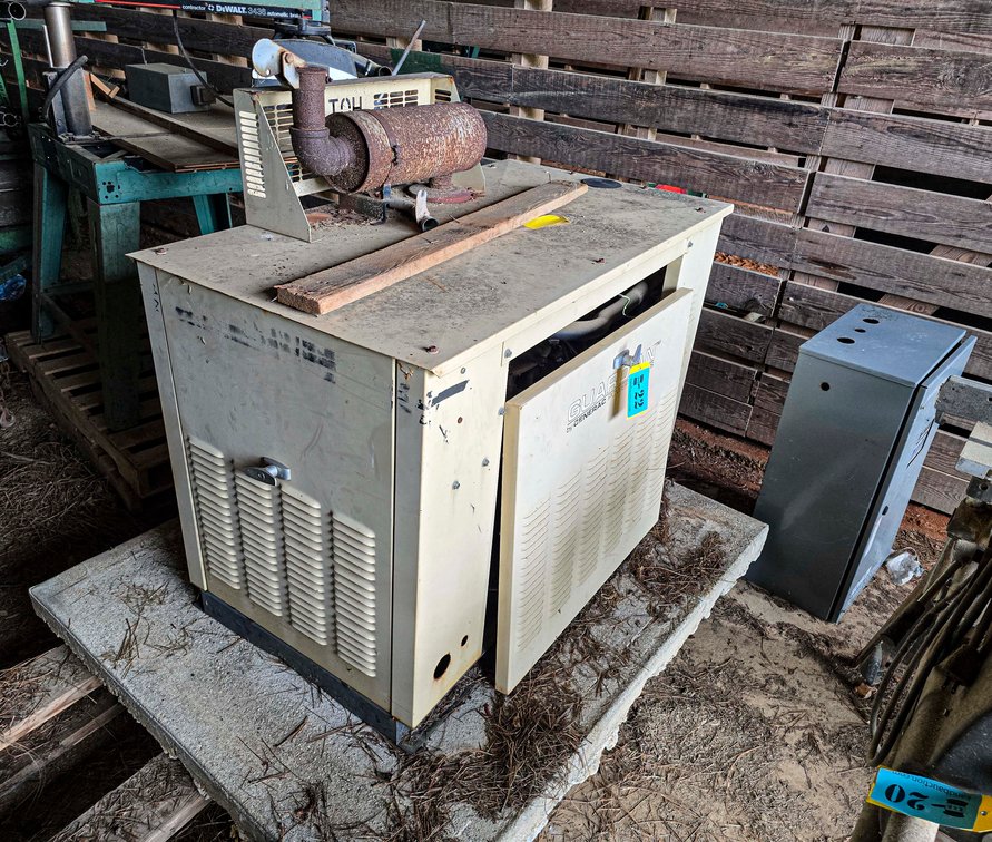 Generac Power Systems 25 KW Generator with Kohler Transfer Switch