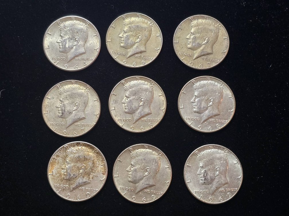 1964 Kennedy Half Dollar (90% Silver) and 1965-1969 Kennedy Half Dollars (40% Silver), Set of 9