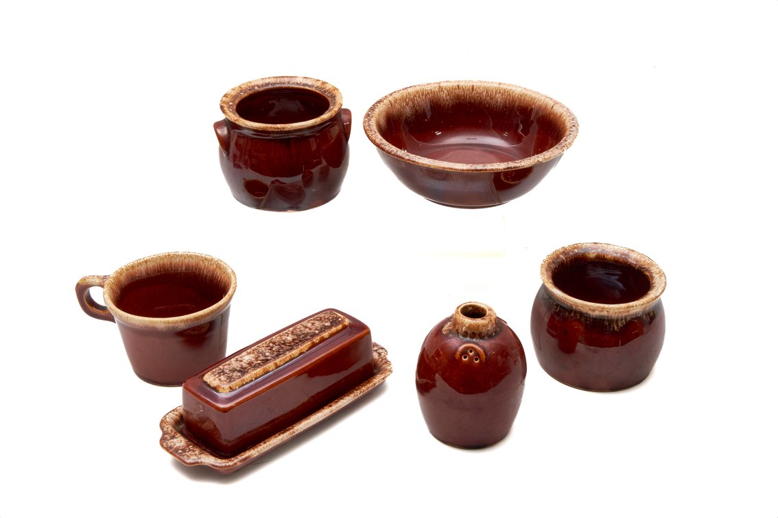 Six (6) Vtg Hull "Brown Drip" Stoneware Items