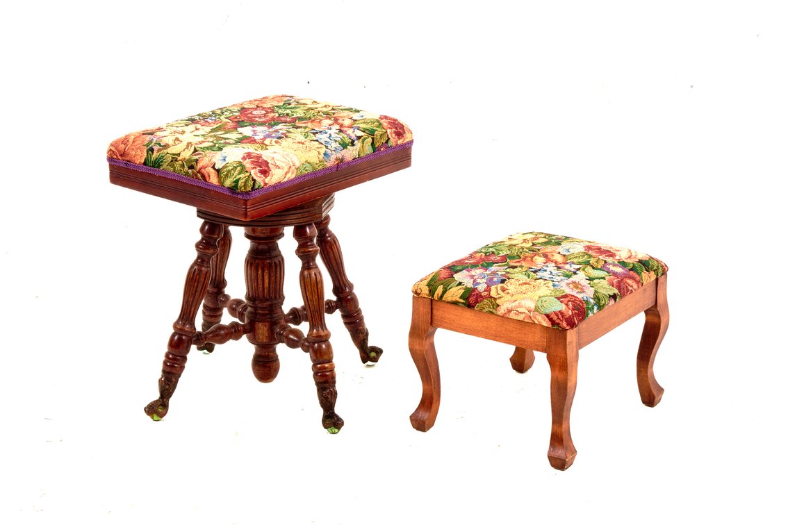 Antique Victorian Style Revolving Piano Seat &