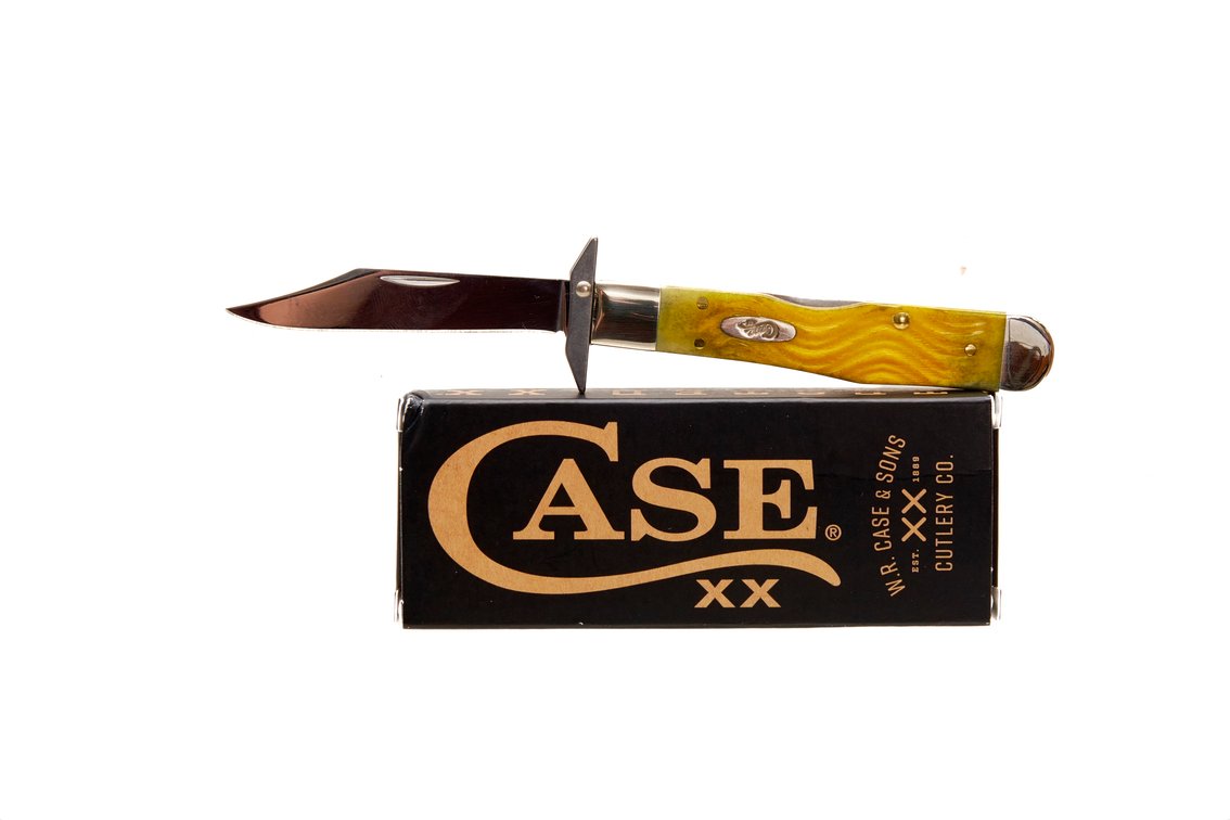 Case XX 611 1/2L SS Bone Cheetah Cub Lockback