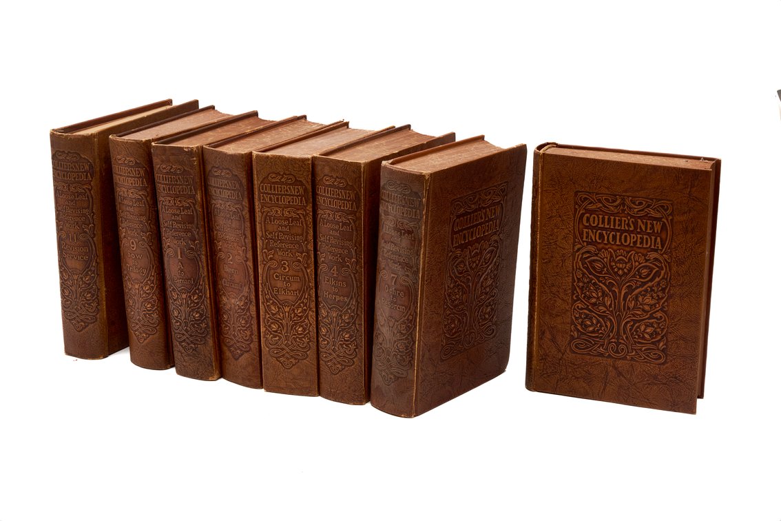 Collier's New Encyclopedia- 1921- 8 Books