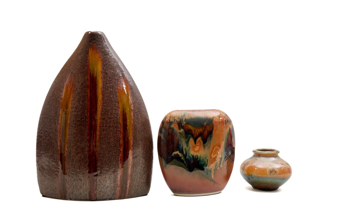 3 Pottery Vases Incl Cascadia Stoneware Oblong Vas