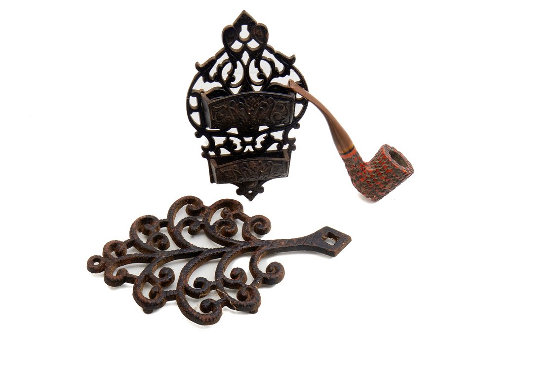 Tobacco Pipe, Match Safe & Trivet