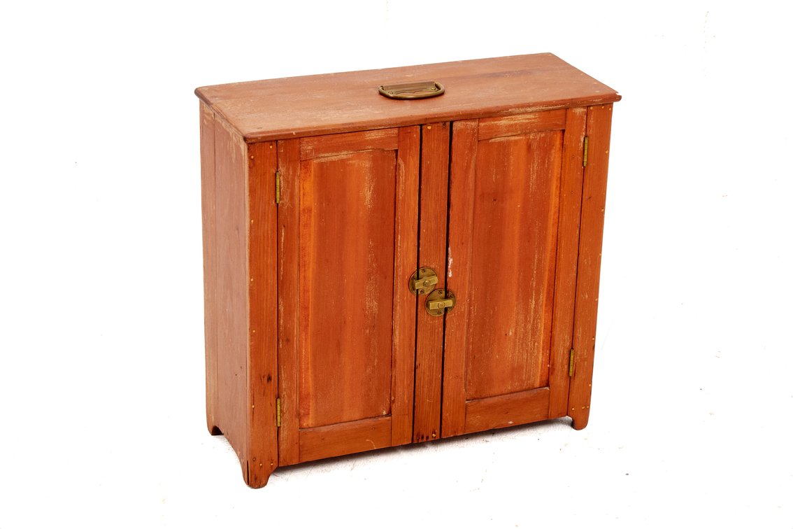 Unique Cabinet- Travel / Tobacco