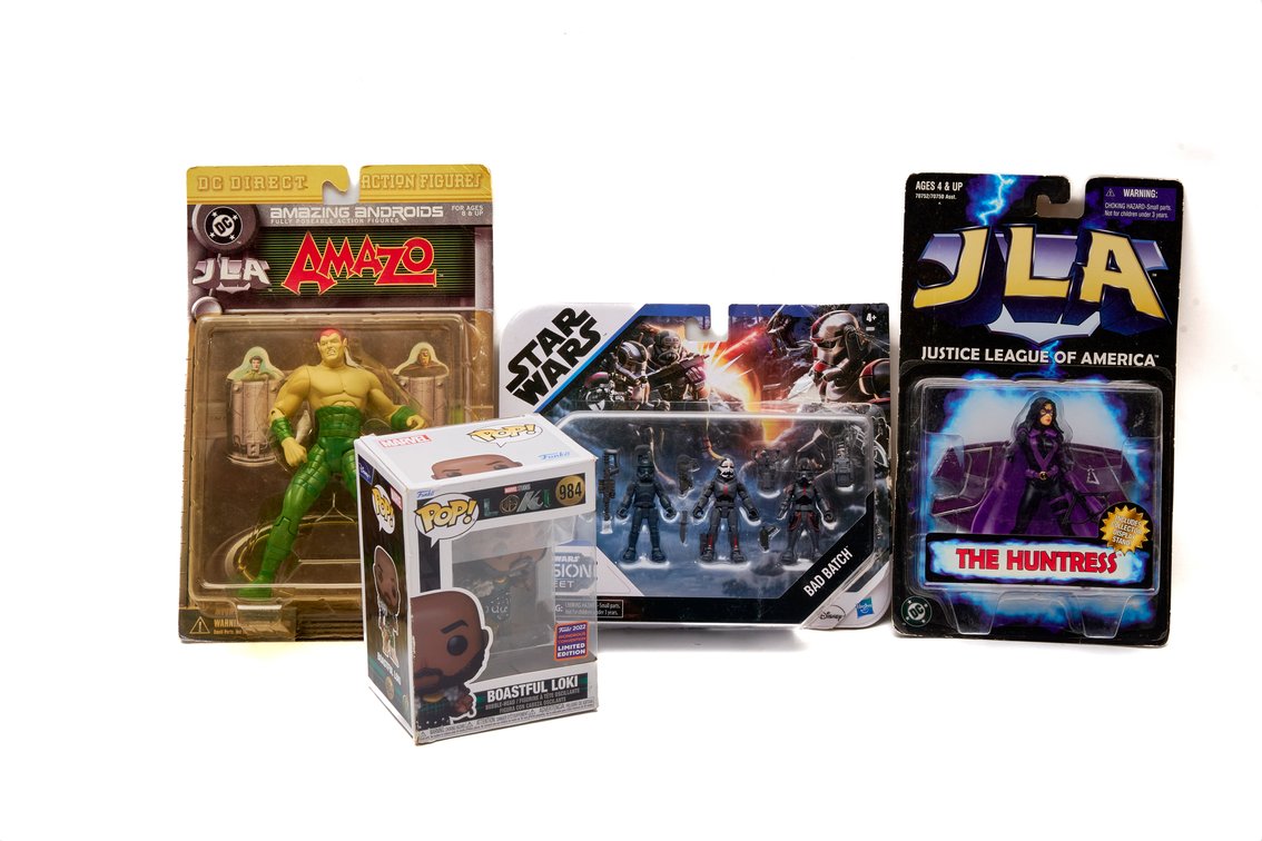 Action Figure Lot: Amazo, Huntress, Bad Batch,Loki