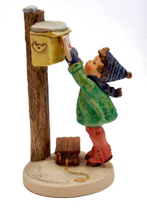 Goebel Hummel Figurine 340 "Letter to Santa"